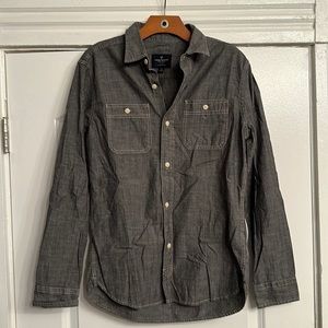 American Eagle Classic Fit Long Sleeve Button Down
